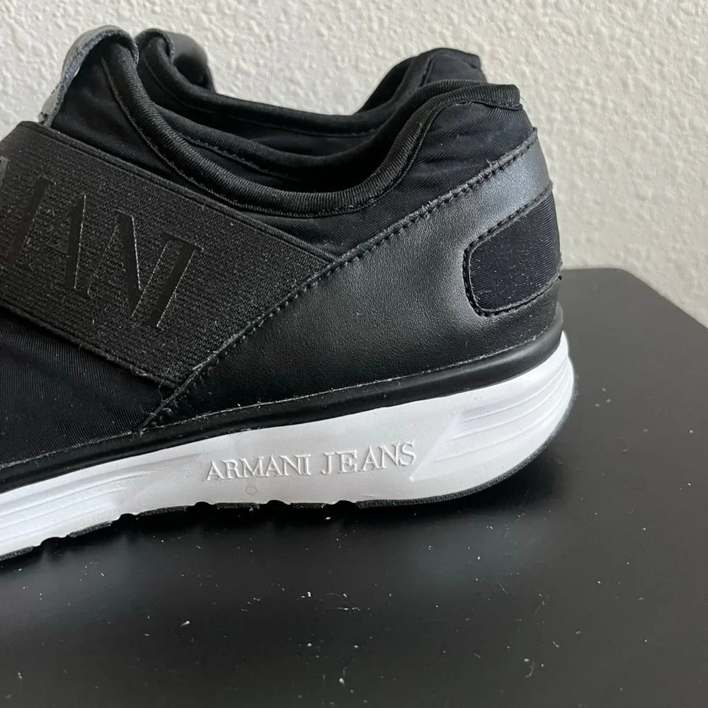 NWOT Armani Jean's Men's Black Elastic Runner Sneakers Shoes Size 8.5